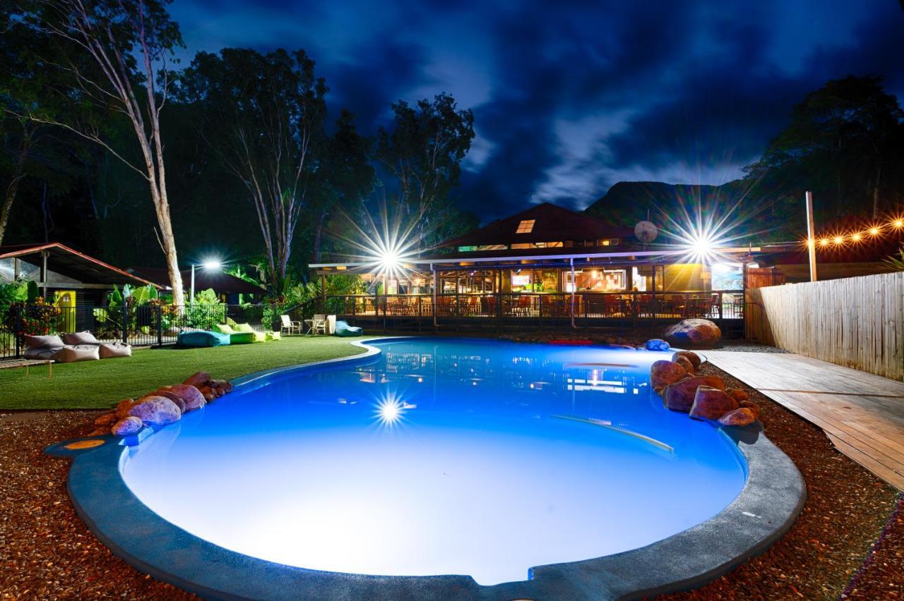 Pk's Jungle Village Hostel *